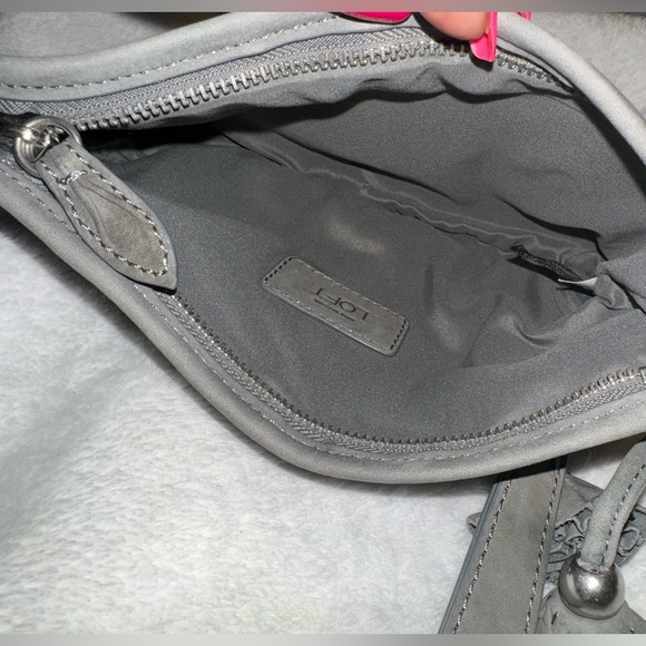 Ann Tayler Loft suede wristlet. - Picture 7 of 11